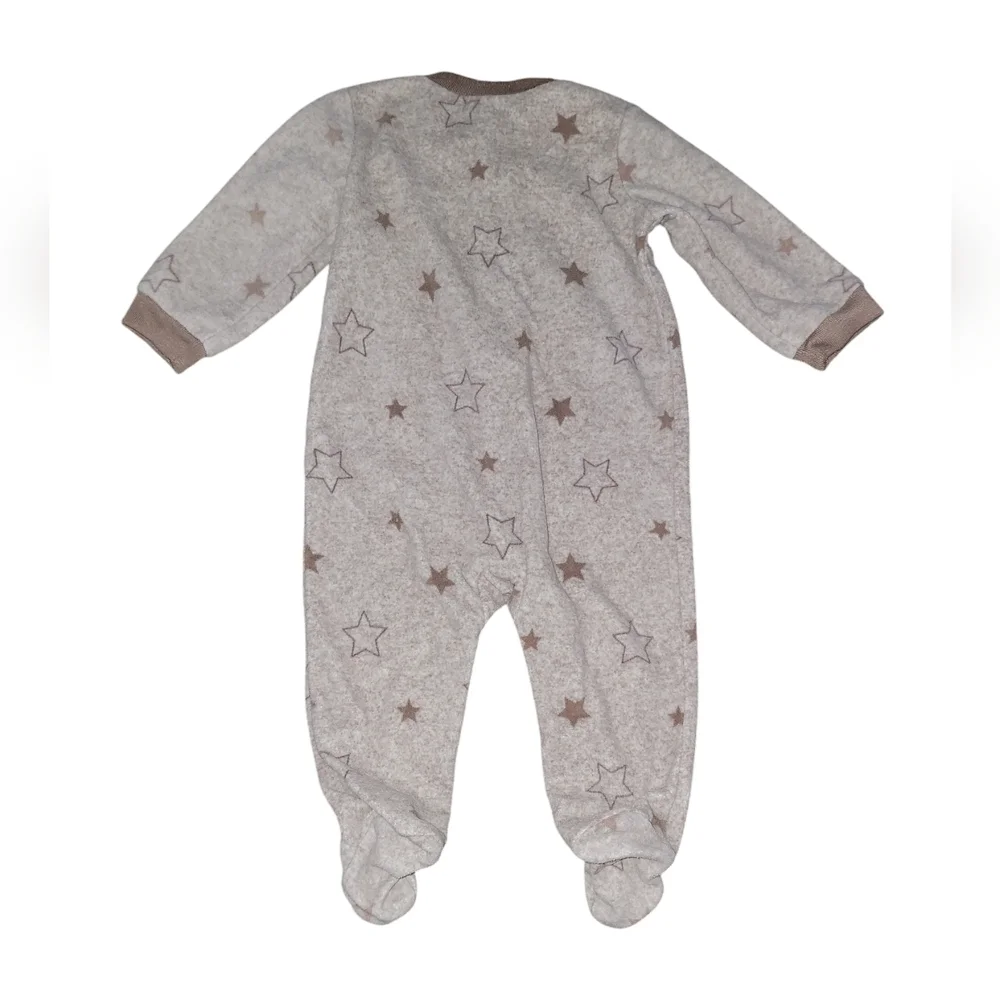 Carter’s size 3-6 months fleece footie pajamas with bear graphic